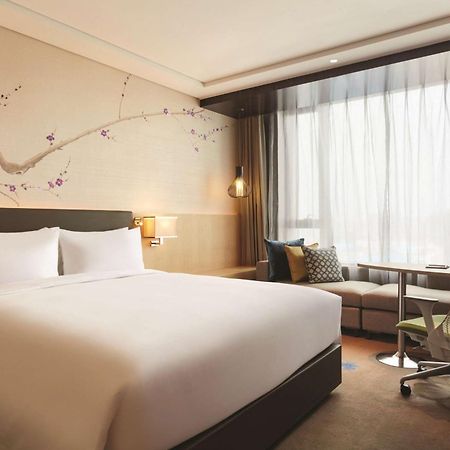 Hilton Garden Inn Dandong Exterior photo
