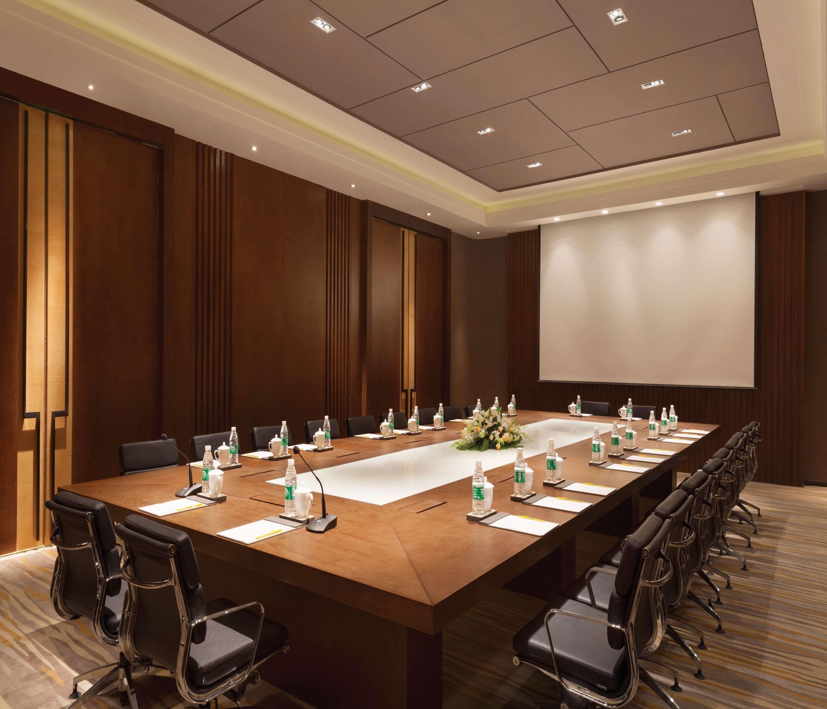 Hilton Garden Inn Dandong Exterior photo